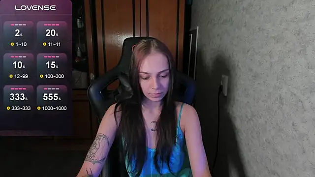 Snapshot of Rachel_Sharp chatting on December 25, 2024, 5:16 am Rachel Sharp online show from December 25, 2024, 5:16 am