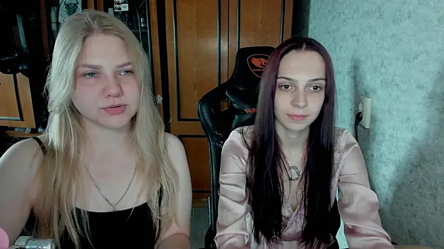 Snapshot of Rachel_Sharp chatting on September 29, 2025, 10:31 am Rachel Sharp online show from September 29, 2025, 10:31 am