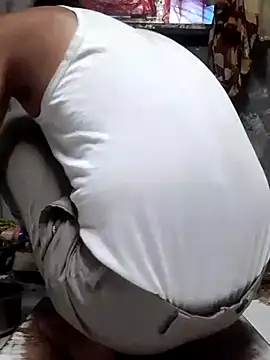 Snapshot of Burhade-- chatting on October 4, 2025, 12:52 am Burhade-- online show from October 4, 2025, 12:52 am