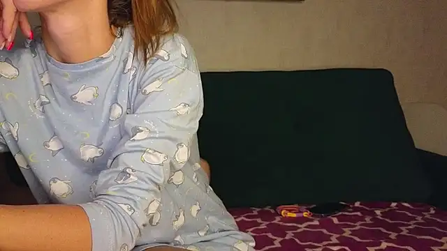 FoxLoveBasik online show from March 11, 2025, 2:32 am