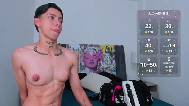 AmberAdams  online show from December 9, 2024, 1:24 pm