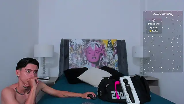 AmberAdams  online show from December 9, 2024, 4:26 pm