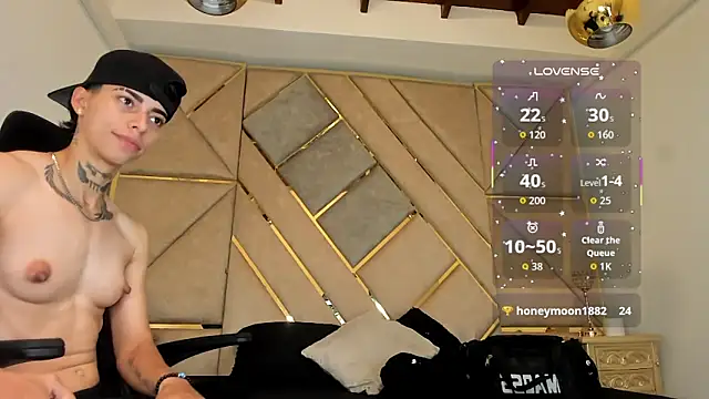 AmberAdams  online show from September 24, 2025, 2:53 pm