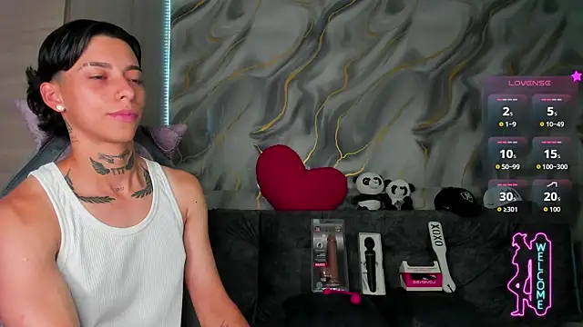 Snapshot of AmberAdams_ chatting on June 1, 2026, 7:48 pm AmberAdams online show from June 1, 2026, 7:48 pm