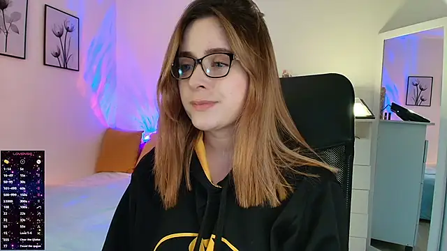 Snapshot of miss_seline chatting on March 18, 2025, 5:31 pm miss seline online show from March 18, 2025, 5:31 pm