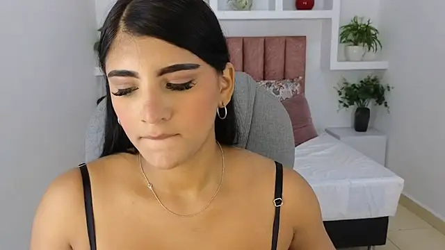 Snapshot of maiaa_ruiz chatting on July 30, 2026, 8:19 pm maiaa ruiz online show from July 30, 2026, 8:19 pm