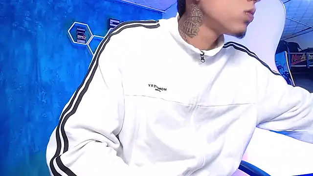 Liam lee online show from February 11, 2025, 1:20 pm