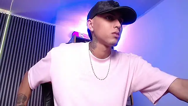 Liam lee online show from March 8, 2025, 4:39 pm