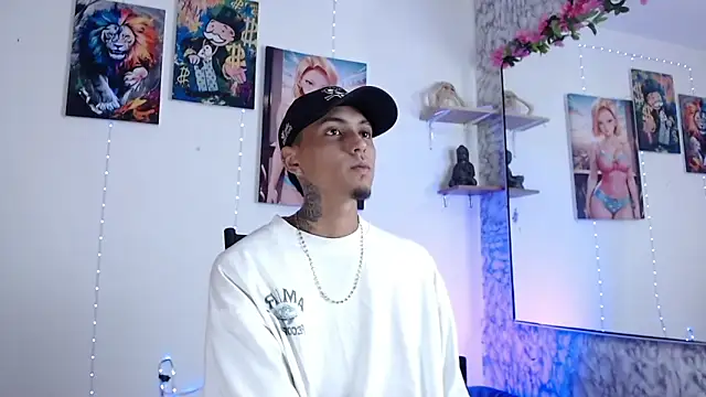 Liam lee online show from September 18, 2025, 1:57 pm