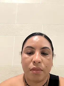 Francesca ferrari online show from October 24, 2025, 6:37 pm