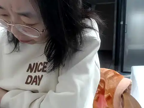 sonyx online show from March 13, 2025, 2:23 pm