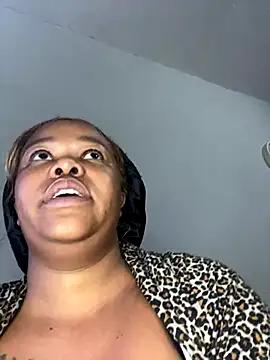 Snapshot of Mandy-101 chatting on October 31, 2025, 3:40 am Mandy-101 online show from October 31, 2025, 3:40 am