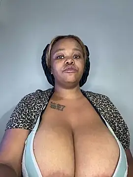 Snapshot of Mandy-101 chatting on November 2, 2025, 4:31 pm Mandy-101 online show from November 2, 2025, 4:31 pm