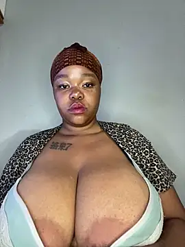 Snapshot of Mandy-101 chatting on November 13, 2025, 6:12 am Mandy-101 online show from November 13, 2025, 6:12 am