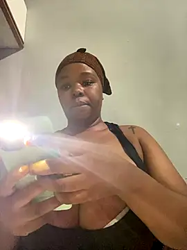 Snapshot of Mandy-101 chatting on November 27, 2025, 4:03 am Mandy-101 online show from November 27, 2025, 4:03 am