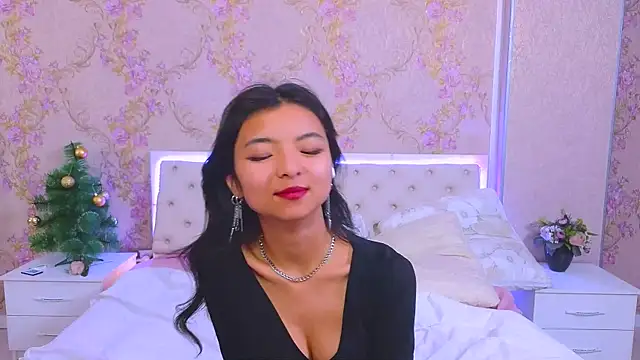 Snapshot of Shy_Kira chatting on December 26, 2024, 3:20 pm Shy Kira online show from December 26, 2024, 3:20 pm