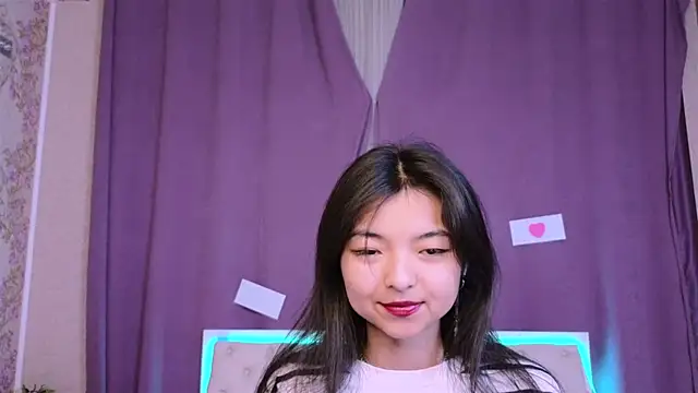 Snapshot of Shy_Kira chatting on February 16, 2025, 3:16 pm Shy Kira online show from February 16, 2025, 3:16 pm