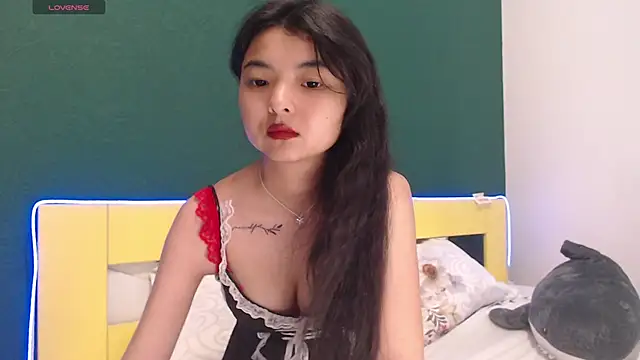 Shy Kira online show from June 2, 2026, 8:49 am