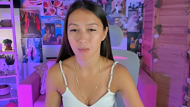 LanaBaker online show from February 11, 2025, 2:46 am