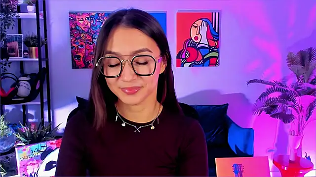 LanaBaker online show from December 5, 2025, 2:53 am