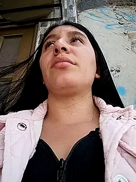 Nathalia-001 online show from September 13, 2025, 3:34 pm