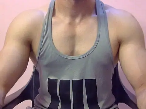 Snapshot of heman_2 chatting on June 4, 2026, 4:35 pm heman 2 online show from June 4, 2026, 4:35 pm