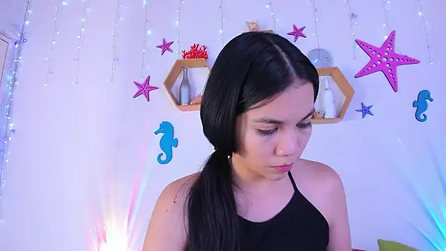 Emiily Parkerr online show from November 28, 2025, 3:09 am