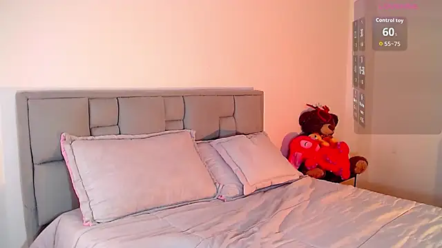 astrid-omega online show from November 29, 2025, 2:25 am