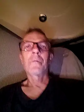 richa22cm online show from October 11, 2025, 6:06 pm