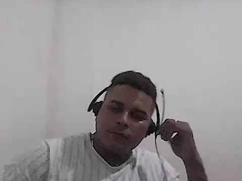 Snapshot of SaucyAffair0 chatting on January 29, 2025, 12:43 am SaucyAffair0 online show from January 29, 2025, 12:43 am