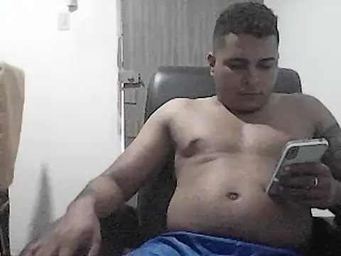 Snapshot of SaucyAffair0 chatting on March 9, 2025, 4:55 pm SaucyAffair0 online show from March 9, 2025, 4:55 pm