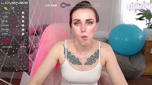 Bella  Swoon online show from March 18, 2025, 11:08 am