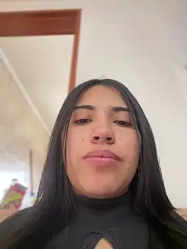 Snapshot of SaritaHot_69 chatting on December 22, 2024, 3:44 pm SaritaHot 69 online show from December 22, 2024, 3:44 pm