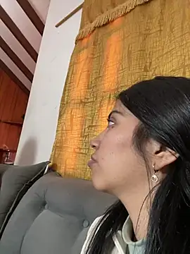 Snapshot of SaritaHot_69 chatting on March 18, 2025, 3:31 pm SaritaHot 69 online show from March 18, 2025, 3:31 pm