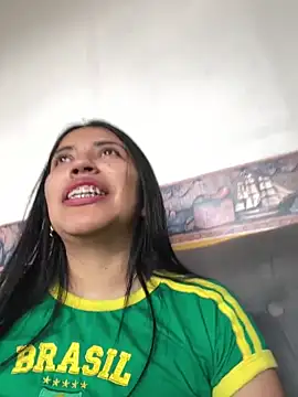 Snapshot of SaritaHot_69 chatting on March 21, 2025, 2:07 pm SaritaHot 69 online show from March 21, 2025, 2:07 pm