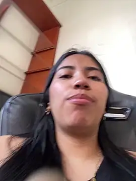 Snapshot of SaritaHot_69 chatting on March 22, 2025, 2:25 pm SaritaHot 69 online show from March 22, 2025, 2:25 pm