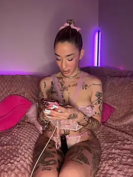 Chachou000 online show from February 19, 2025, 7:59 pm