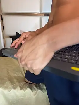 ALAN SANTHOS online show from April 10, 2026, 5:12 am