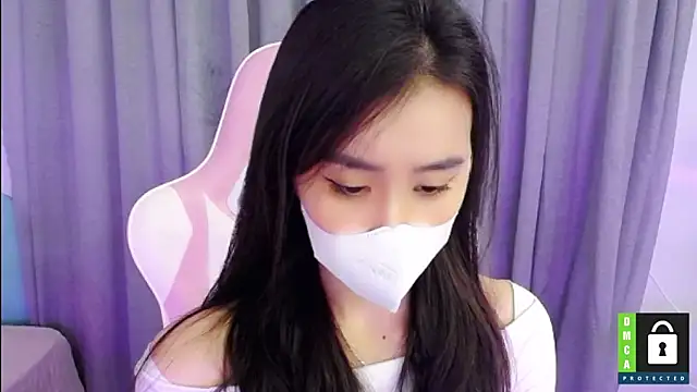 Snapshot of San___San chatting on February 4, 2025, 2:28 am San San online show from February 4, 2025, 2:28 am