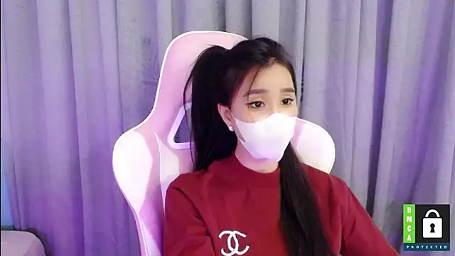 Snapshot of San___San chatting on February 5, 2025, 3:20 pm San San online show from February 5, 2025, 3:20 pm