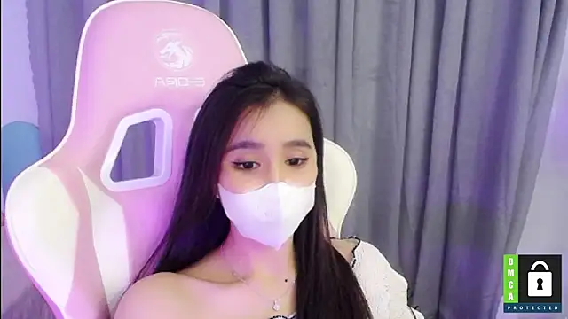 Snapshot of San___San chatting on February 10, 2025, 8:31 pm San San online show from February 10, 2025, 8:31 pm