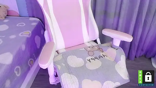 Snapshot of San___San chatting on February 19, 2025, 1:18 am San San online show from February 19, 2025, 1:18 am