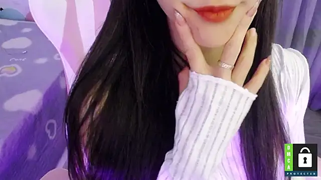 Snapshot of San___San chatting on February 19, 2025, 2:44 pm San San online show from February 19, 2025, 2:44 pm