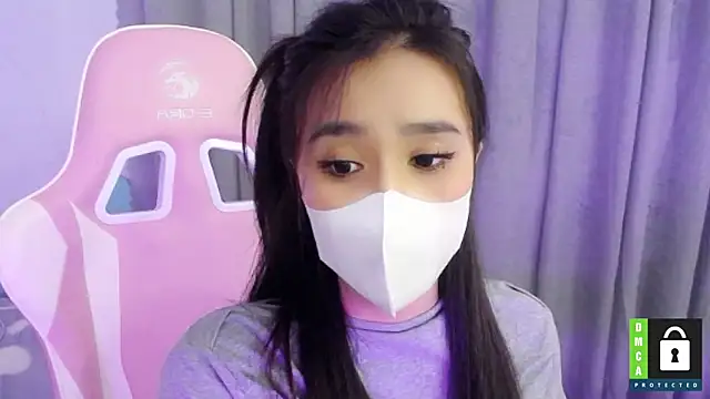 Snapshot of San___San chatting on February 23, 2025, 3:40 pm San San online show from February 23, 2025, 3:40 pm