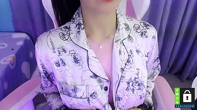 Snapshot of San___San chatting on February 25, 2025, 12:36 am San San online show from February 25, 2025, 12:36 am