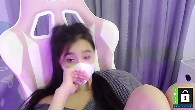 Snapshot of San___San chatting on February 28, 2025, 12:42 pm San San online show from February 28, 2025, 12:42 pm