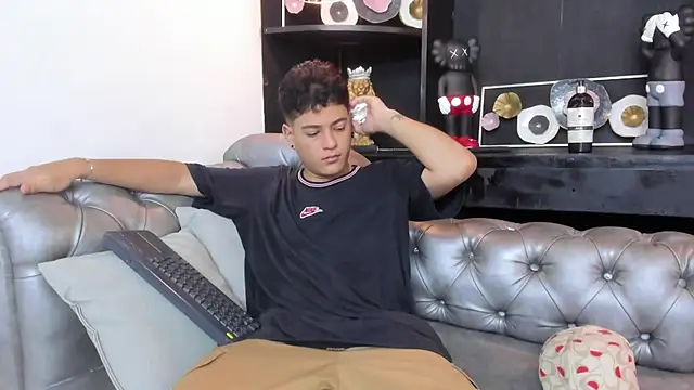 Levy Steve online show from February 28, 2025, 5:48 am