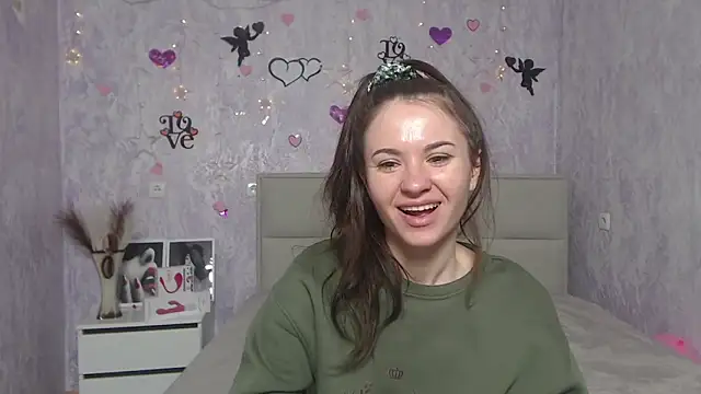 KaraCriegs online show from February 10, 2025, 10:30 pm