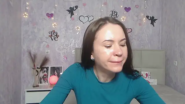 KaraCriegs online show from March 9, 2025, 9:25 pm