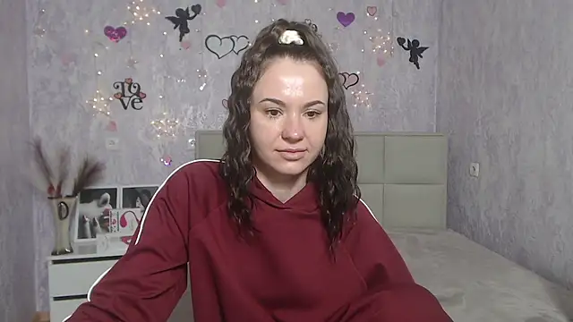 KaraCriegs online show from March 12, 2025, 9:35 pm